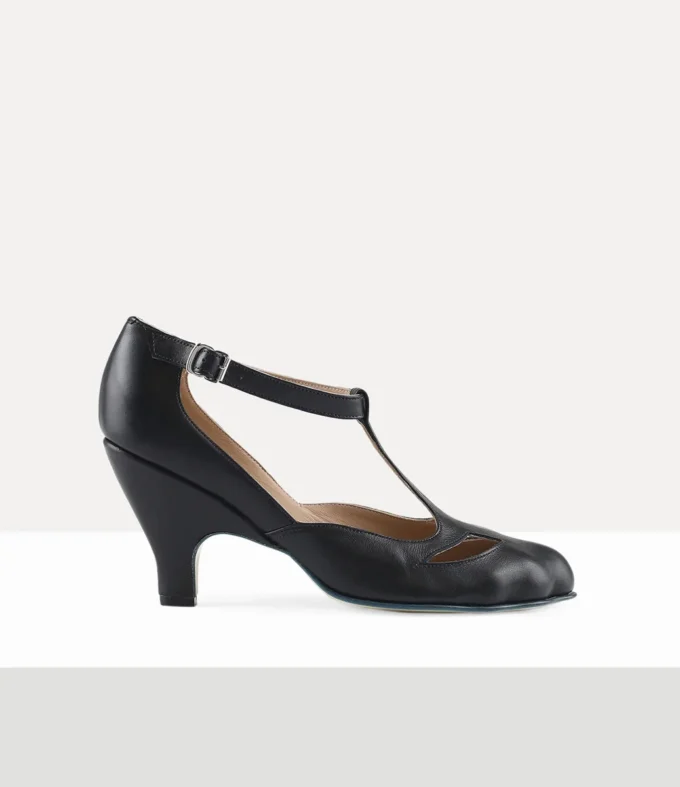 Pantofi cu baretă în T