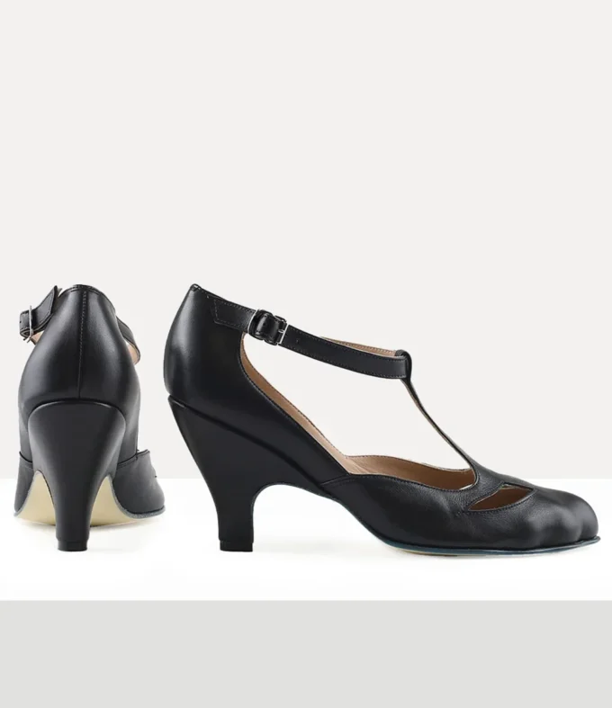 Pantofi cu baretă în T